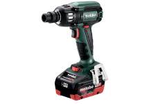 Cordless impact drivers & wrenches